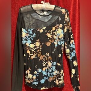 VENUS Floral Patterned Top with Mesh Embellishment